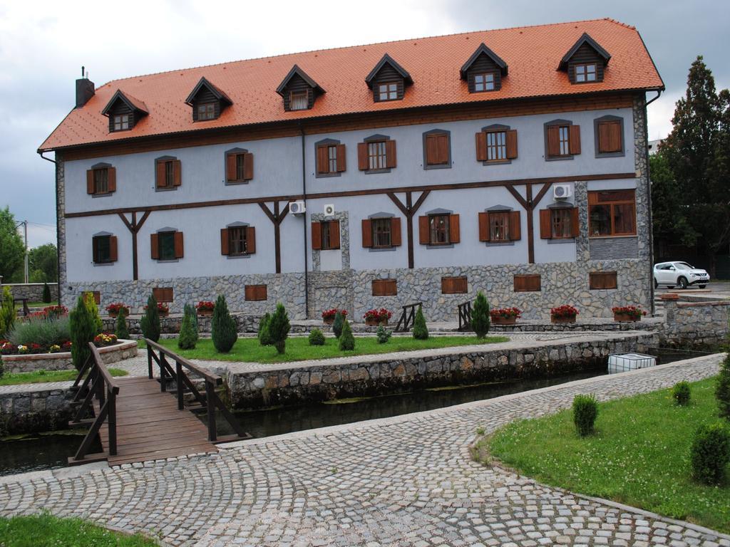 Hotel Gacka Otočac Exterior foto